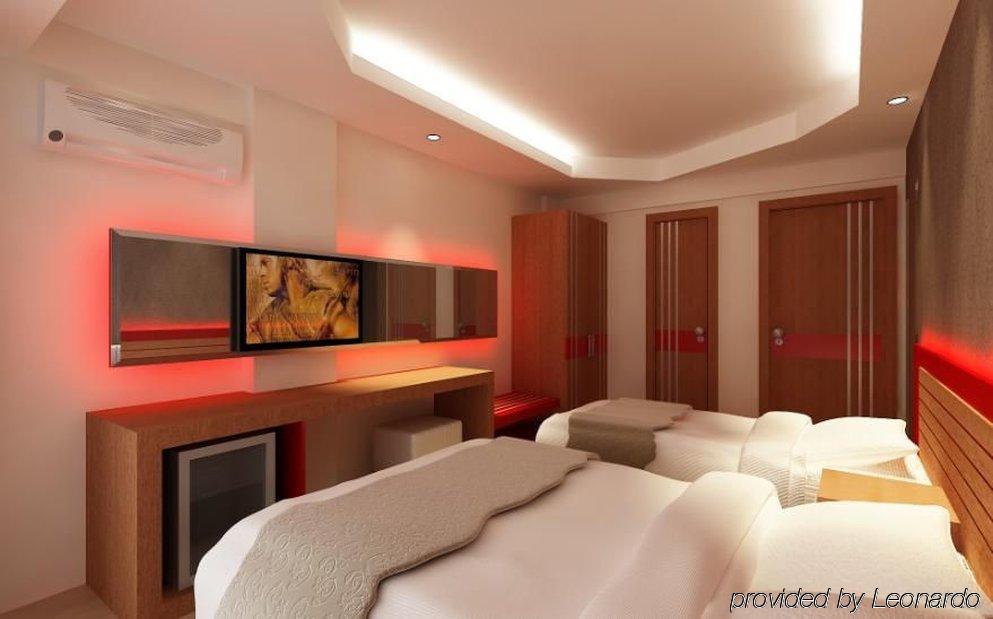 ברגאמה Anil Hotel מראה חיצוני תמונה