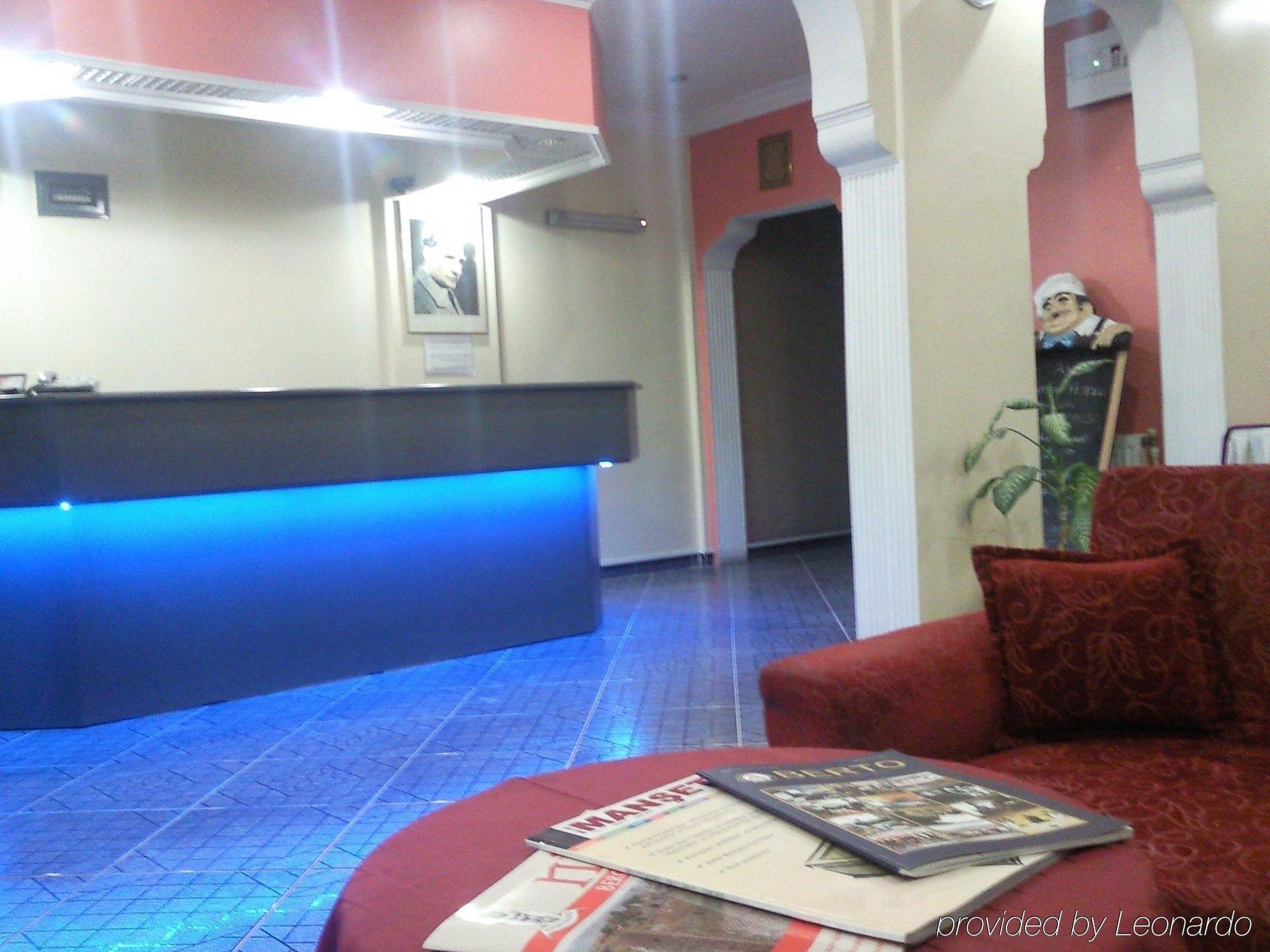 ברגאמה Anil Hotel מראה פנימי תמונה